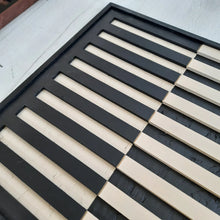 Load image into Gallery viewer, WoodDesign - Stripes