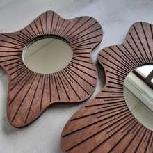 Load image into Gallery viewer, WoodMirror- Irregular