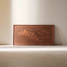 Load image into Gallery viewer, WoodLine - HighLand
