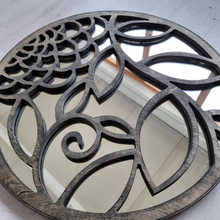 Load image into Gallery viewer, WoodMirror- Leaf Mirror
